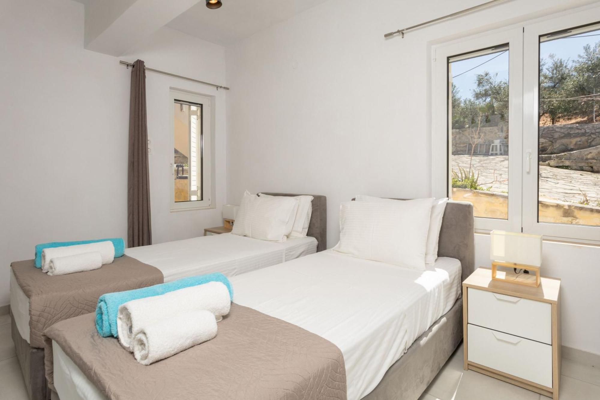 Villa Konstantinos Hilltop Vineyard Escape Almirída Kültér fotó